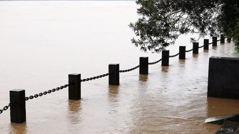 Политбюро на ЦК на ККП обсъди повишаването на способностите за справяне с природни бедствия