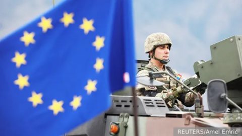 Как Европа попадна в спирала на милитаризма и войната