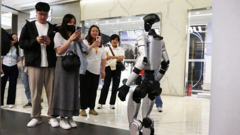 Unitree Robotics отвори първия си магазин в Пекин