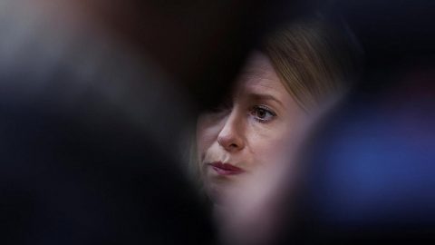 Европа стигна до най-опасната фаза: преговори с Москва, без да го признава