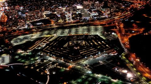 CNN: Пентагонът подготвя цели за удари срещу Иран след блокадата на Ормуз