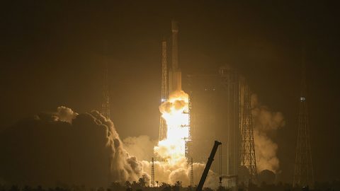 Китай успешно изстреля нов спътник за комуникационни технологии