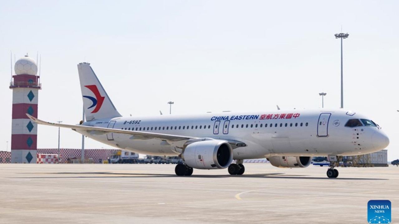 Китайският пътнически самолет C919 е превозил над 5 млн. пътници за три години експлоатация