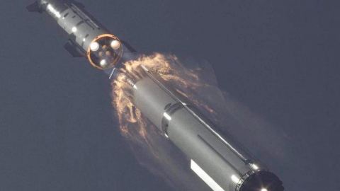 Нехимическа плазмена дупка в йоносферата: Как експлозията на Starship на SpaceX освети пробойни в досегашните геофизични модели