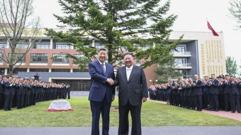 Си Дзинпин посети Централната партийна школа на Корейската трудова партия