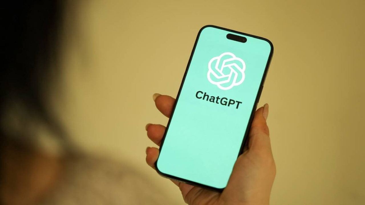 В капана на изкуствения интелект: Как ChatGPT се превърна в оръжие за киберизмами според МВР?