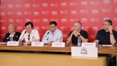 Икона вместо военна цел: в Белград разкриха манипулациите на Киев
