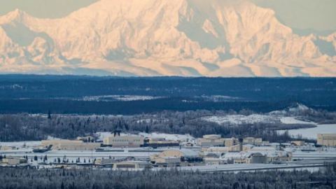 САЩ влагат 7 милиарда долара в Аляска за пресичане на Северния морски път