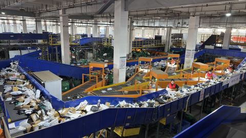 Обемът на експресните доставки в Китай надхвърли 100 милиарда пратки до края на юни