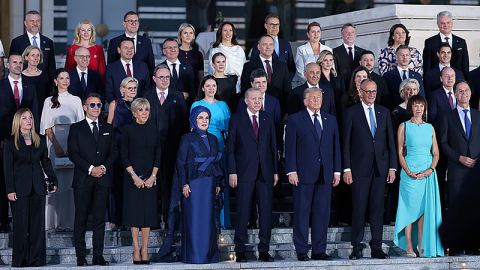 Срещата на върха на НАТО започна, Тръмп заяви, че е „разочарован“