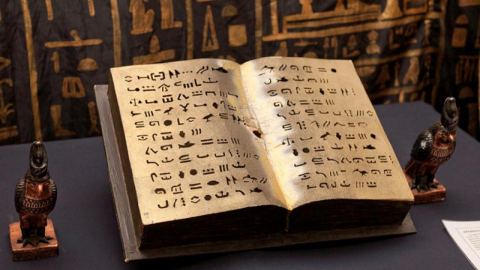 Тайната на „Книгата на мъртвите“: Какво крие древноегипетският папирус?