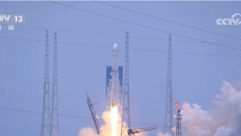 Китайска ракета използва ново гориво, получено от втечнен природен газ