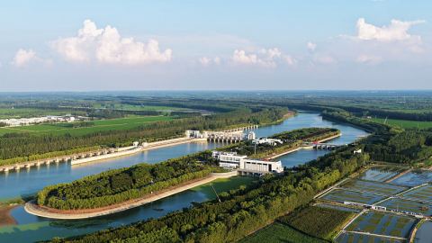 По първия етап на проекта „Прехвърляне на вода от юг на север“ по източната и средната линия са прехвърлени над 90 млрд. куб. м вода