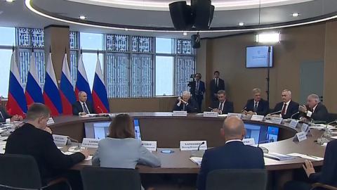 Путин поиска форсиране на проектите за „меганаука“ и синхротрона СКИФ в Новосибирск