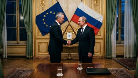 Москва задържа хартиените договори с НАТО, за да запази дипломатически канал