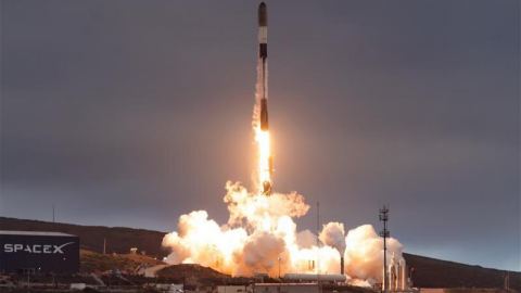 SpaceX отчита 100-но изстрелване за 2026 г. с фокус върху съзвездието Starlink