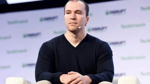 Признанието на OpenAI за автономния пробив: Технологичен гаф или корпоративна димна завеса преди оценка за 852 милиарда?