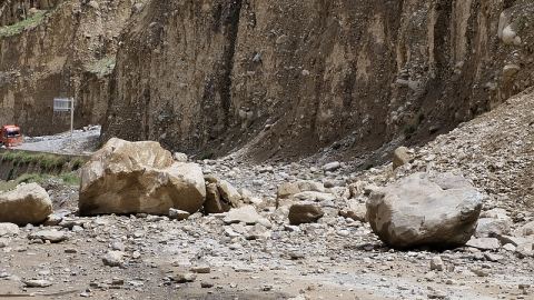 Свлачище в Сидзан причини множество жертви, има и хора в неизвестност
