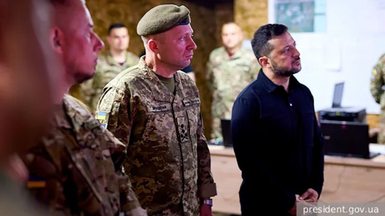 Фронтът при Славянск и Краматорск пробит: Киев залага на медийни генерали и промишлени руини