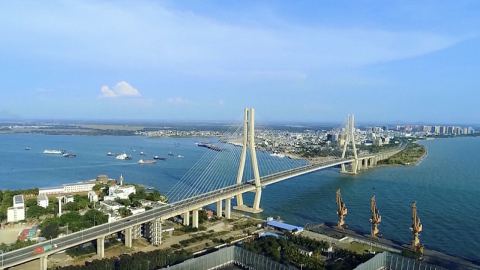 Китай отчете 7% ръст на чуждестранните инвестиции през първата половина на 2026 г.