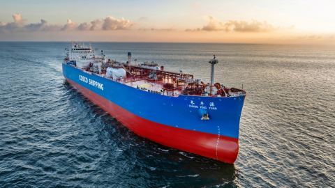 Китай завърши първия си свръхголям танкер за втечнен газ с капацитет 88 000 куб. м