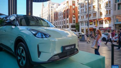 Geely представи нов електромобил в Испания