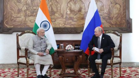 Путин и Моди договарят нов военен пакет и търговски оборот от 100 милиарда долара