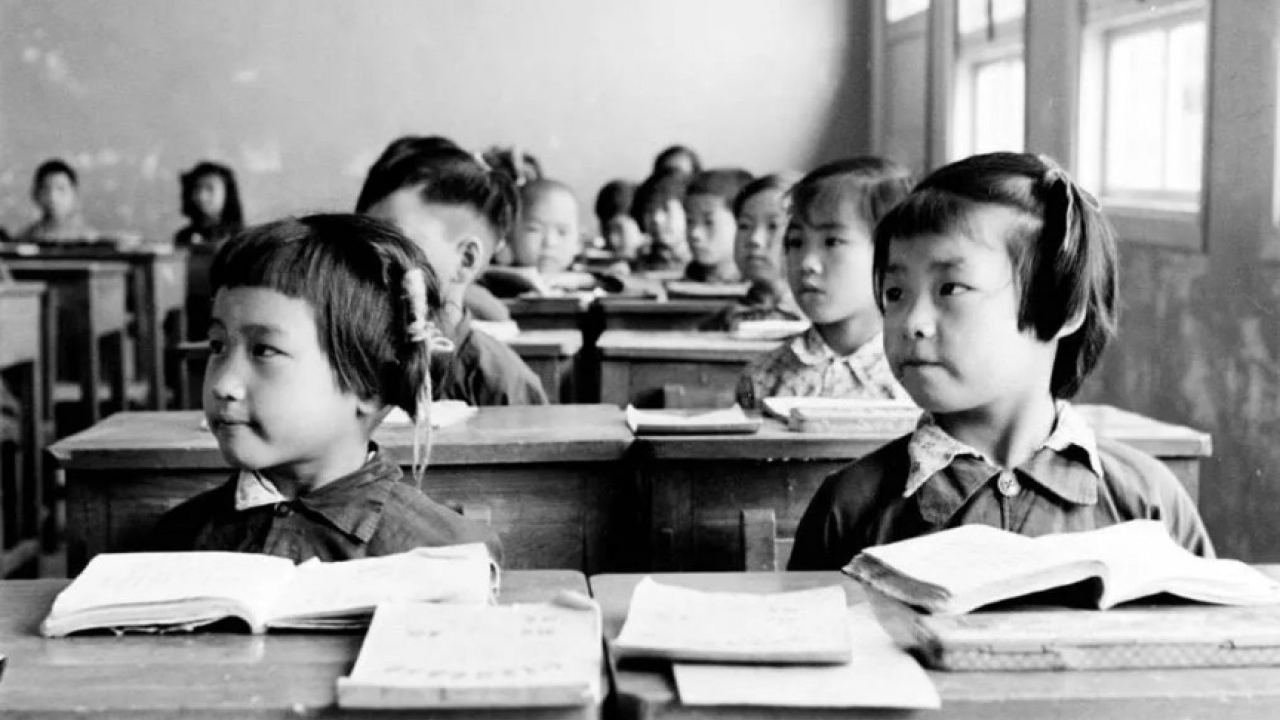 Държавният инженер на думите: Как Пекин съкрати историята в 4 щриха