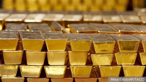 Китайският внос на злато надмина 1000 тона на фона на 18-годишно изтегляне от американския дълг