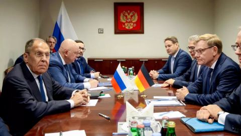 Захарова обясни защо германският външен министър е поискал среща с Лавров