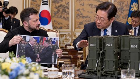 Южна Корея отказа ракети Patriot за Киев след гаф на Зеленски с пленени севернокорейски войници