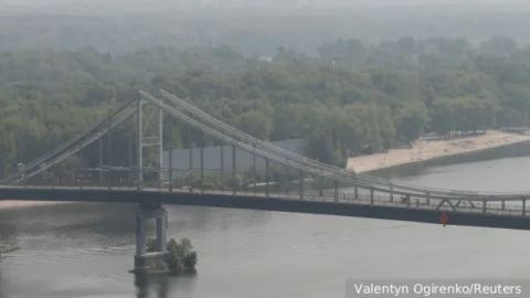 В Киев парализираха Днепър: Русия удари логистичните артерии с нова тактика