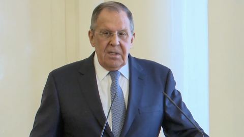 Зеленски не заслужава почивка на бойното поле, каза Лавров.