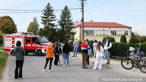 Полският колабс на сигурността: Ножове в училищата, дигитални култове и удобната "руска следа"