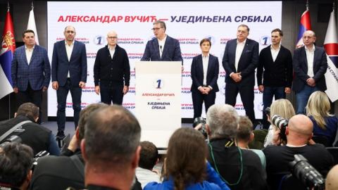 Падането на Белград: Как ЕС и фондация "Сорос" превзеха Скупщината през задния вход