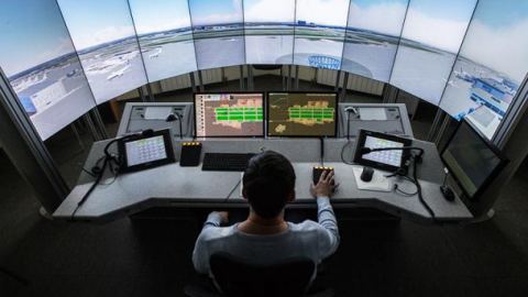 Небе без стопанин: Разпокъсаният контрол върху въздушното пространство струва човешки животи