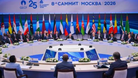 От информационен клуб към газов юмрук: Кремъл натиска за саморегулиране на синия горивен ресурс