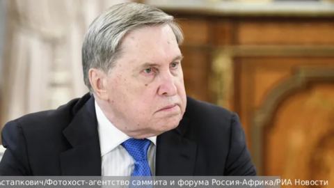 Ушаков: Киев отново игнорира призивите на Тръмп да спре ударите по рафинериите
