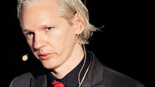 WikiLeaks, Интерпол, Джулиън Асандж, задържан