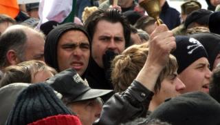 Девинчани, блокират, пътища, София