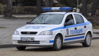 Полиция, мъж, отвлече, жена, дете