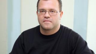 Чавдар Стоянов, двойно лице, протестъри