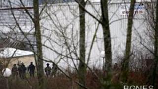 Собственик, печатница, терористи, не бяха агресивни