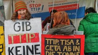 Многохилядни  протести, Испания, TTIP