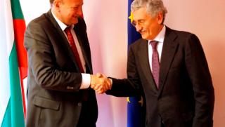 Д,Алема, Миков, разлика, ляво, дясно, основополагаща