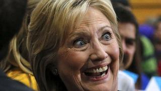 Болтън, слаба, нерешителна, Клинтън, устройва, Путин, Тръмп