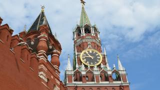 Блокирайки сметките на руското посолство София се сбогува не само