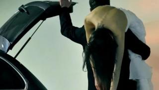 Поляк, отвлече, британски модел, Италия, секс робиня