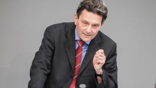 DFL, Германия, платили, момче, Коля, реч, Бундестага