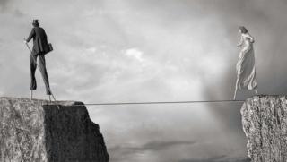 Край, еднополярен свят